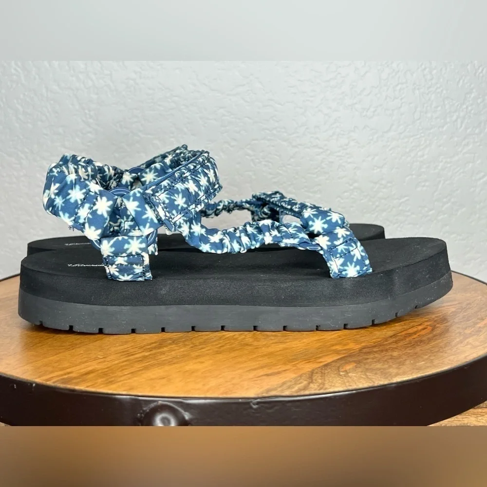 365. Universal Thread Shoes Women's Floris Platform Sport Sandals 8 - Picture 7 of 9